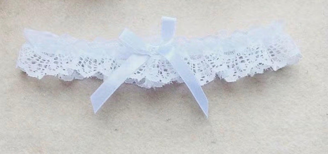 Hen's Lace White Garter